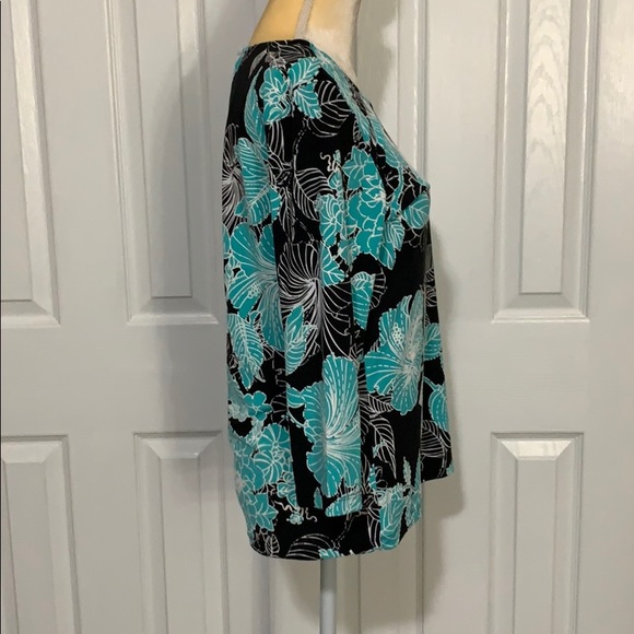 Ruby Red Top - Picture 2 of 4